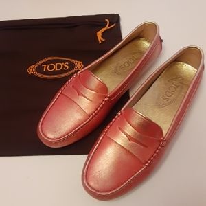 Tod's Women's Gommino Leather Moccasin